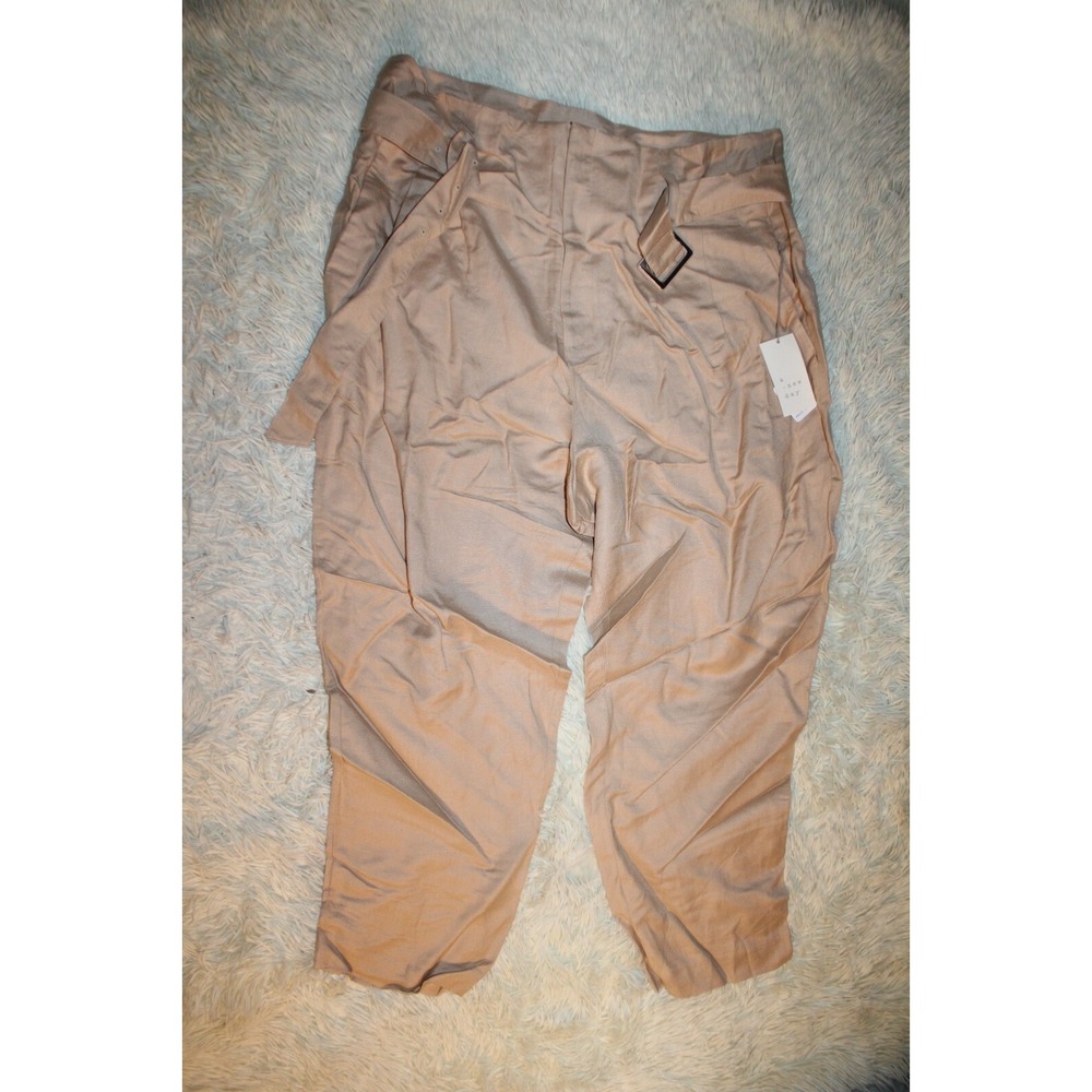 A New Day Womens 18 Belted Cropped Pants Tan